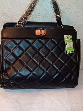 NWT Badgley Mischka Black Quilted Shoulder Bag with Gold Hardware